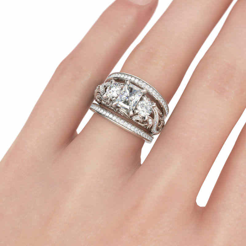 MW296 Baguette Ring